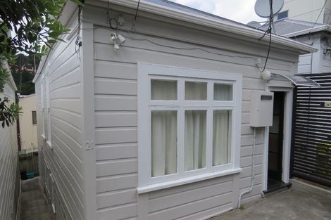 Photo of property in 21 Hanson Street, Mount Cook, Wellington, 6021