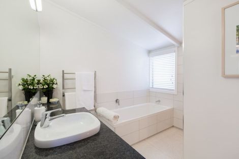 Photo of property in 26 Havelock Road, Hospital Hill, Napier, 4110