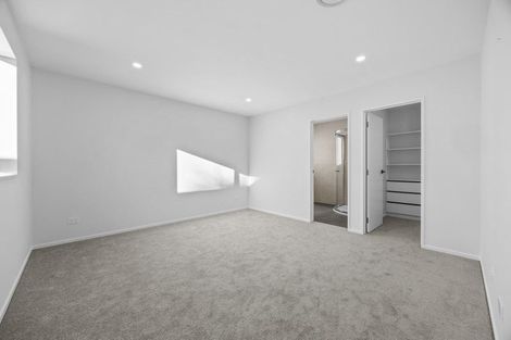 Photo of property in 61b Totaravale Drive, Totara Vale, Auckland, 0629