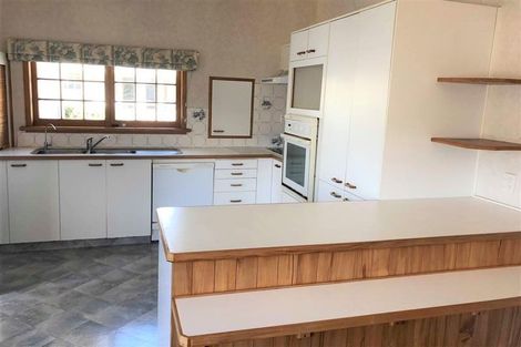 Photo of property in 16 Wallace Street, Regent, Whangarei, 0112