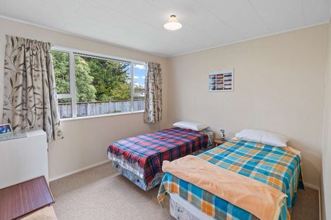 Photo of property in 24 Cecil Place, Cloverlea, Palmerston North, 4412
