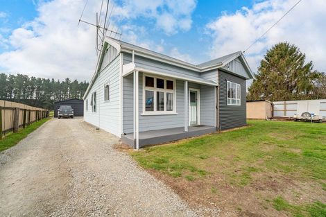 Photo of property in 24 Queen Street, Pareora, 7912