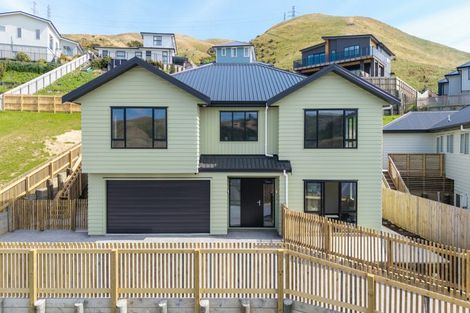 Photo of property in 5 Swinton Place, Churton Park, 6037