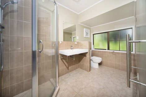 Photo of property in 41 Squirrel Lane, Browns Bay, Auckland, 0630