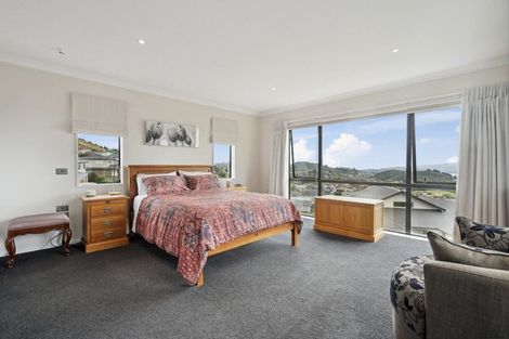 Photo of property in 81 Endeavour Drive, Whitby, Porirua, 5024