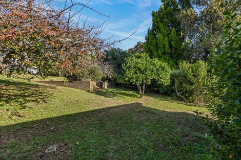 Photo of property in 15 Murray Road, Te Atatu Peninsula, Auckland, 0610