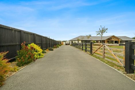 Photo of property in 81 Kingsdowne Drive, West Melton, 7618