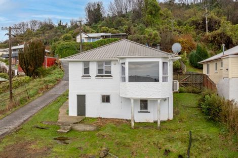 Photo of property in 62 Lindsay Road, Balaclava, Dunedin, 9011