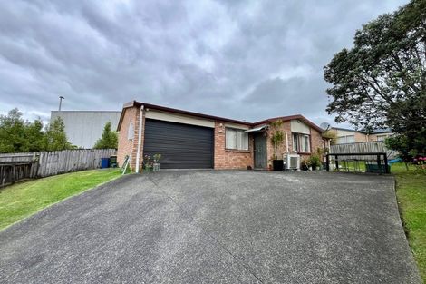 Photo of property in 57 Woodbank Drive, Glen Eden, Auckland, 0602