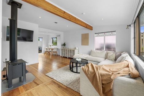 Photo of property in 70 Mcentee Road, Waitakere, Auckland, 0816