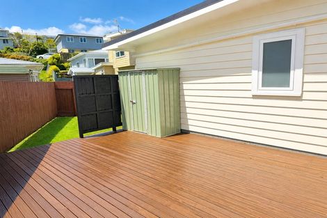 Photo of property in 40 Ruskin Road, Newlands, Wellington, 6037