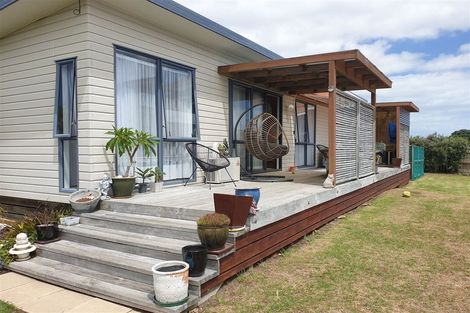 Photo of property in 24 Weka Street, Ahipara, Kaitaia, 0481