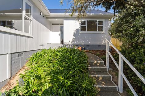 Photo of property in 68 Kinghorne Street, Strathmore Park, Wellington, 6022