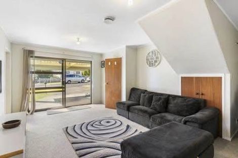 Photo of property in 1/9 Malte Brun Place, Papatoetoe, Auckland, 2025