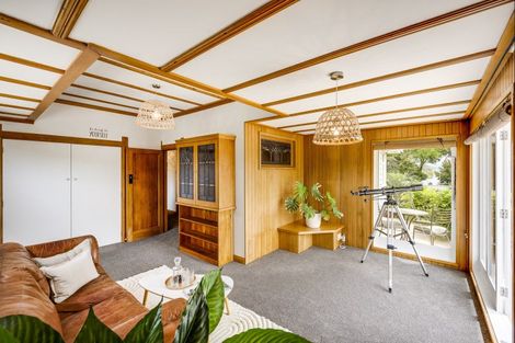 Photo of property in 1 Lambton Road, Hospital Hill, Napier, 4110