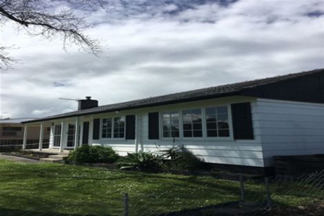 Photo of property in 8 Cargill Street, Papakura, 2110