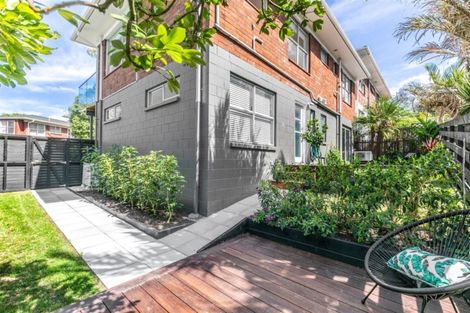 Photo of property in 3/25 Waitemata Road, Hauraki, Auckland, 0622