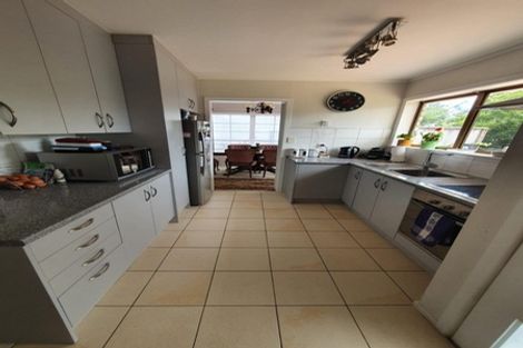 Photo of property in 12 Fairdale Avenue, Red Hill, Papakura, 2110