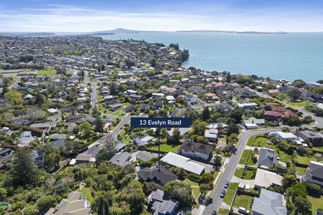 Photo of property in 13 Evelyn Road, Cockle Bay, Auckland, 2014