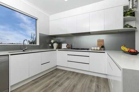 Photo of property in 5 Sunrise Avenue, Murrays Bay, Auckland, 0630