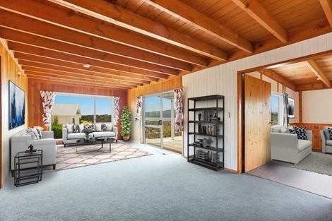 Photo of property in 43 Cable Bay Block Road, Cable Bay, 0420