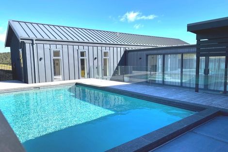 Photo of property in 34 Margaret Reeve Lane, Waiheke Island, 1971