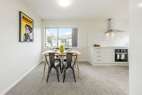 Photo of property in 2/7 Barneys Farm Road, Clendon Park, Auckland, 2103