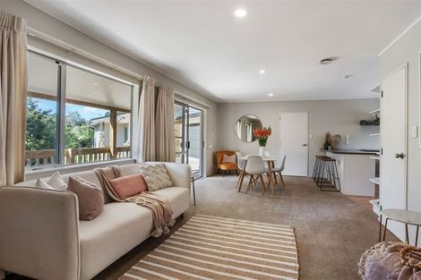 Photo of property in 67 Beach Haven Road, Beach Haven, Auckland, 0626