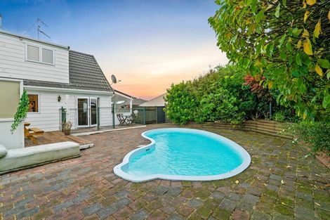 Photo of property in 67 Eugenia Rise, Totara Heights, Auckland, 2105