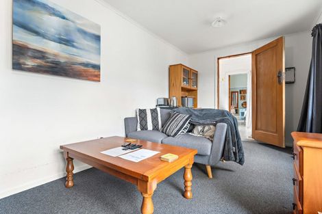 Photo of property in 270 High Street North, Carterton, 5713