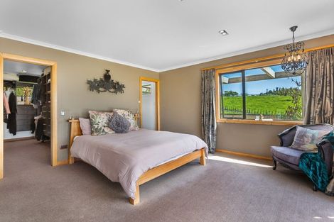 Photo of property in 390a Tukapa Street, Hurdon, New Plymouth, 4310