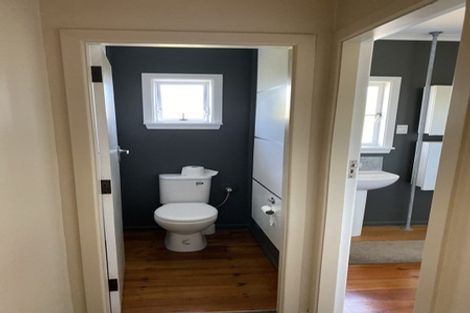 Photo of property in 57 View Road, Henderson, Auckland, 0612