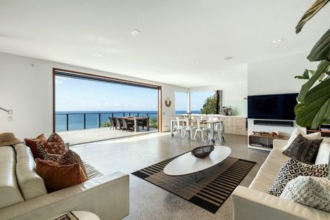 Photo of property in 24 Oceana Heights, Tairua, 3508