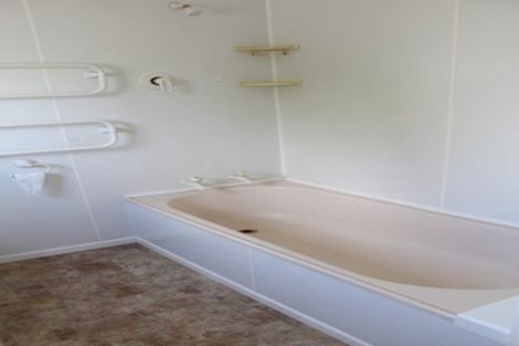 Photo of property in 2 Tarbett Road, Hillcrest, Hamilton, 3216