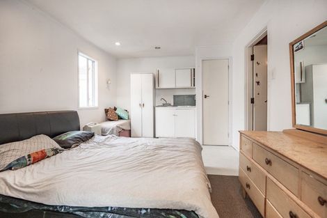 Photo of property in 819 Clive Street, Akina, Hastings, 4122