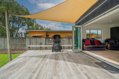 Photo of property in 35 Carina Way, Whitianga, 3510