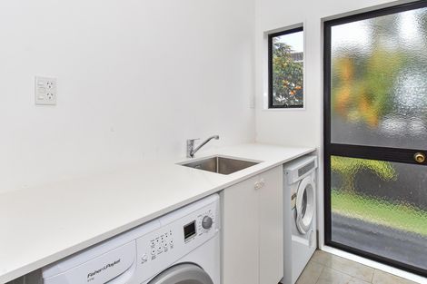 Photo of property in 113 Carnoustie Drive, Wattle Downs, Auckland, 2103
