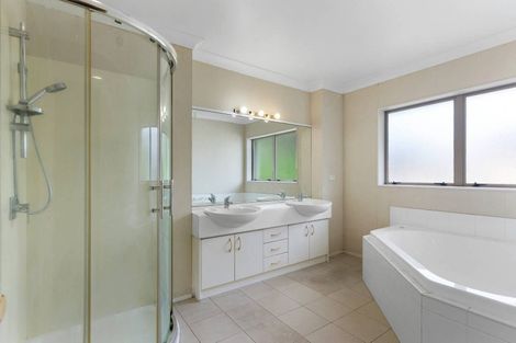 Photo of property in 22 Westview Court, Somerville, Auckland, 2014