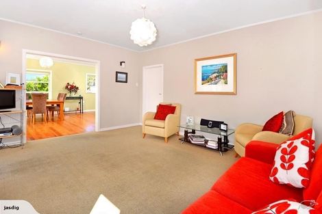 Photo of property in 135a Mokoia Road, Birkenhead, Auckland, 0626
