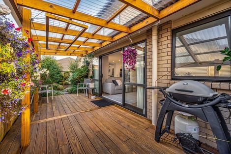 Photo of property in 118a Gracechurch Drive, Flat Bush, Auckland, 2016