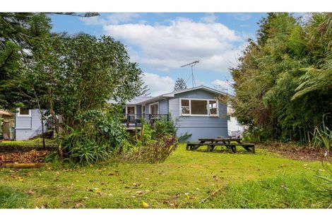 Photo of property in 42 Lowtherhurst Road, Massey, Auckland, 0614