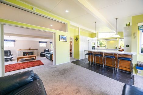 Photo of property in 6 Dunk Place, Milson, Palmerston North, 4414