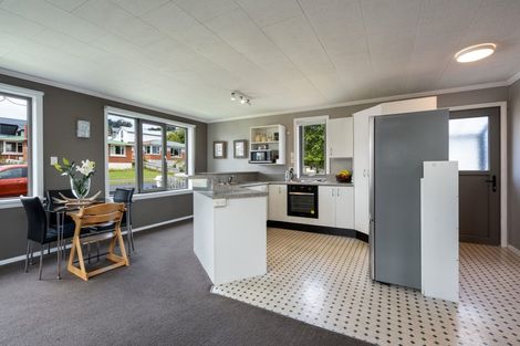 Photo of property in 50 Elwyn Crescent, Green Island, Dunedin, 9018