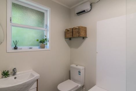 Photo of property in 1/12 Norna Crescent, Kelburn, Wellington, 6012