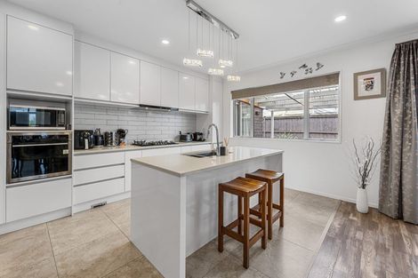 Photo of property in 587 Great South Road, Rosehill, Papakura, 2113