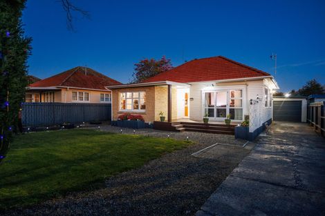 Photo of property in 510 Featherston Street, Roslyn, Palmerston North, 4414