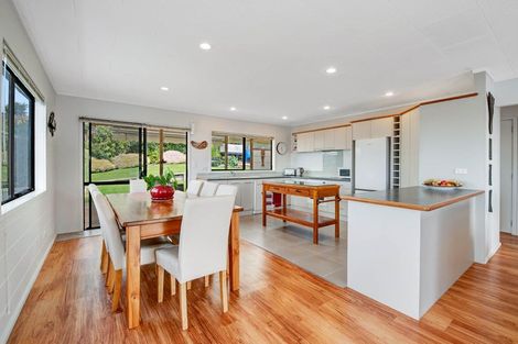 Photo of property in 7 Kahurangi Place, Snells Beach, 0920