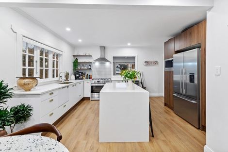 Photo of property in 5 Alice Street, Riverhead, 0820