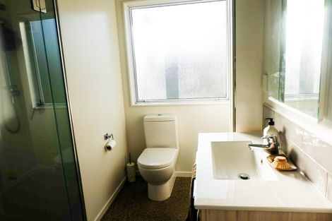 Photo of property in 5 Karioi Crescent, Raglan, 3225