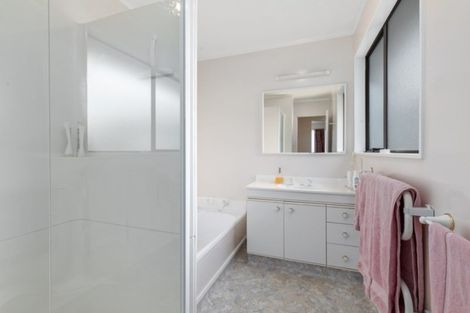 Photo of property in 17 Galway Street, Waterloo, Lower Hutt, 5011